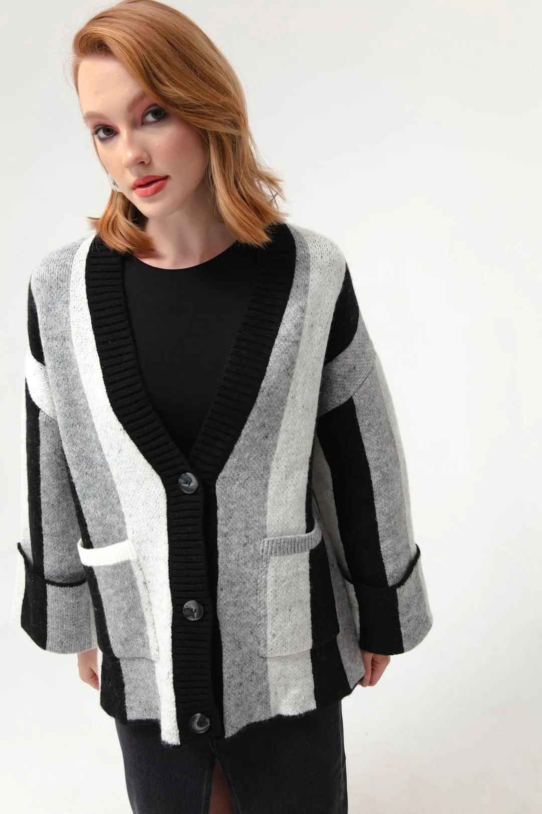 Female Shadon Button Detailed Knitwear Cardigan