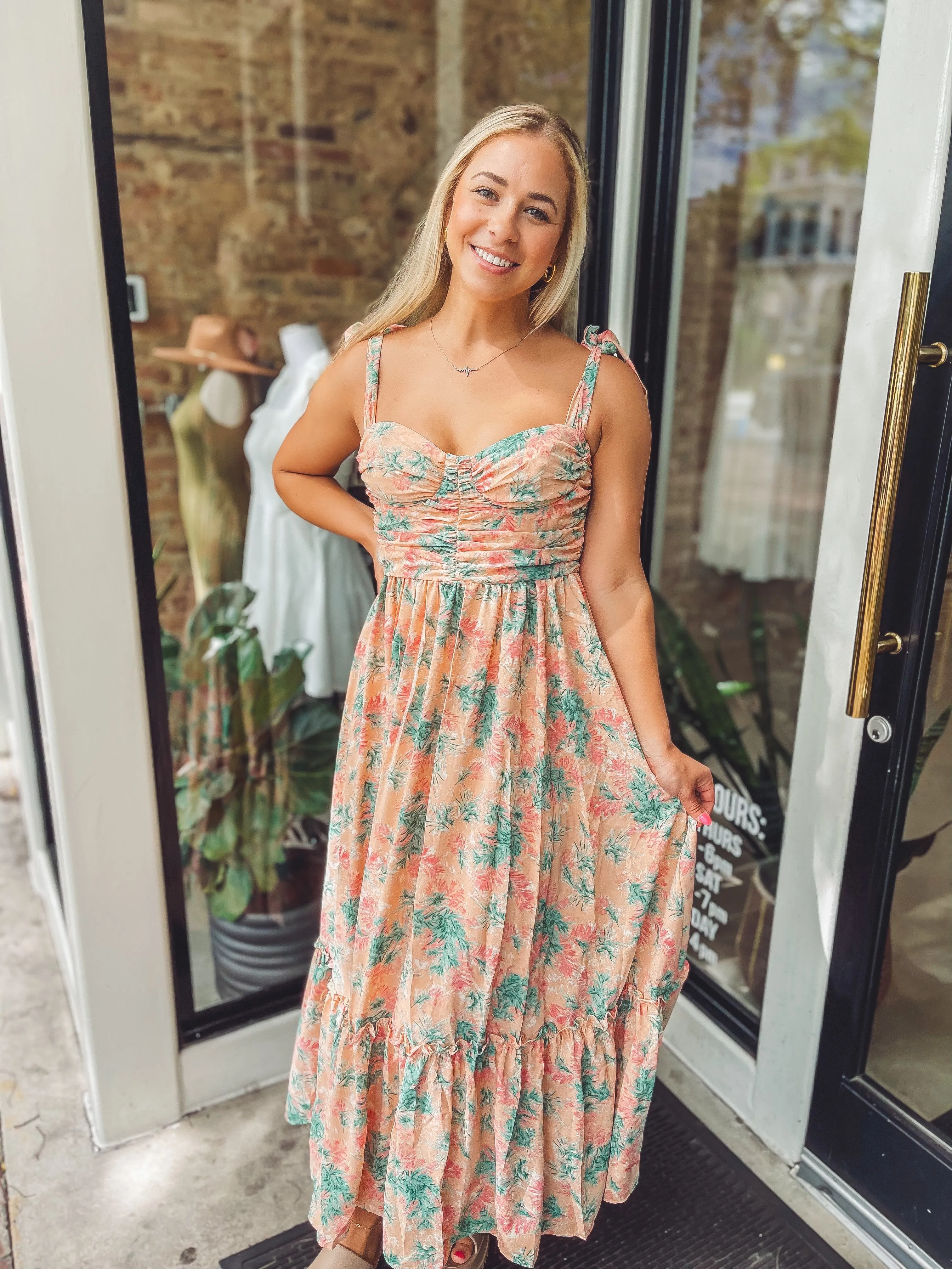 Flowy in floral maxi