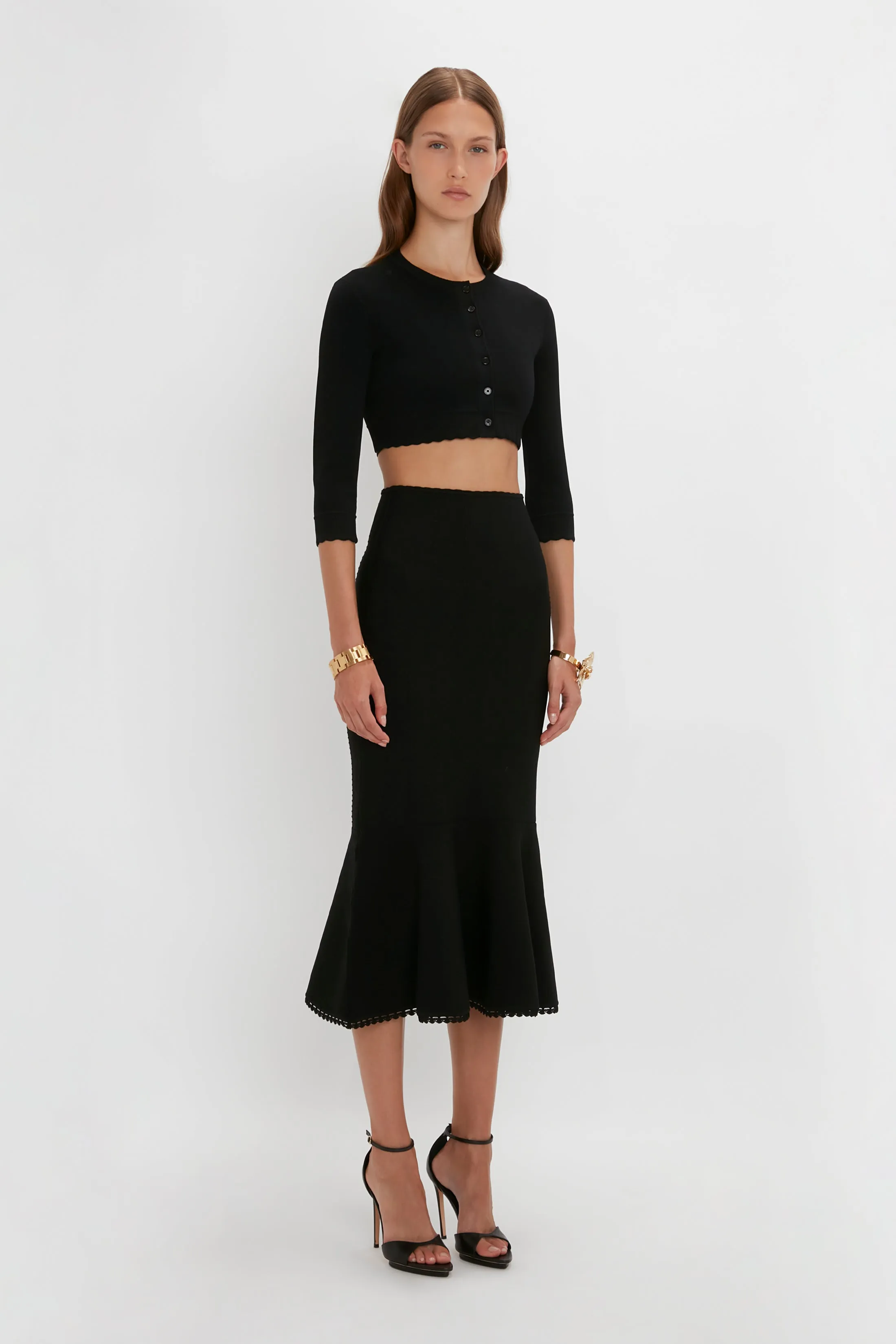 VB Body Cropped Cardigan In Black